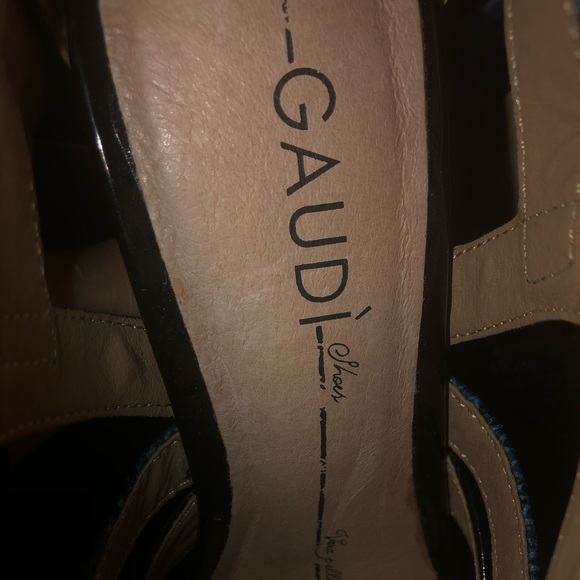 Italian Shoes - Picture 6 of 6